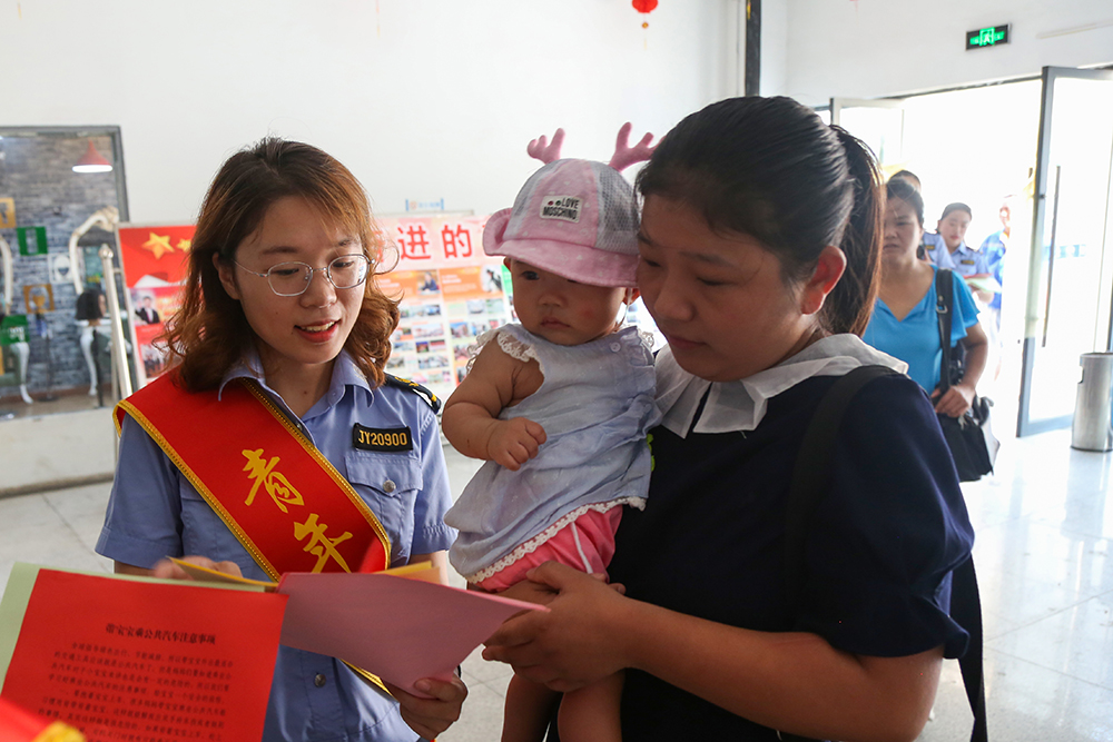 2Q2A9904-1.jpg 2Q2A9904-1.jpg