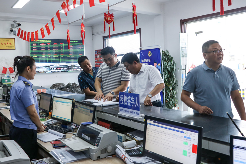 wangye2.jpg wangye2.jpg