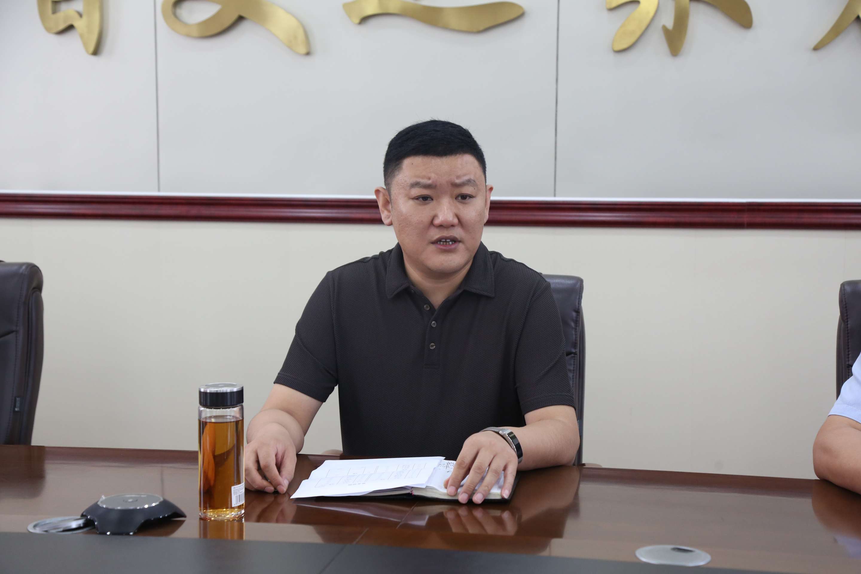 2Q2A8190.jpg 2Q2A8190.jpg