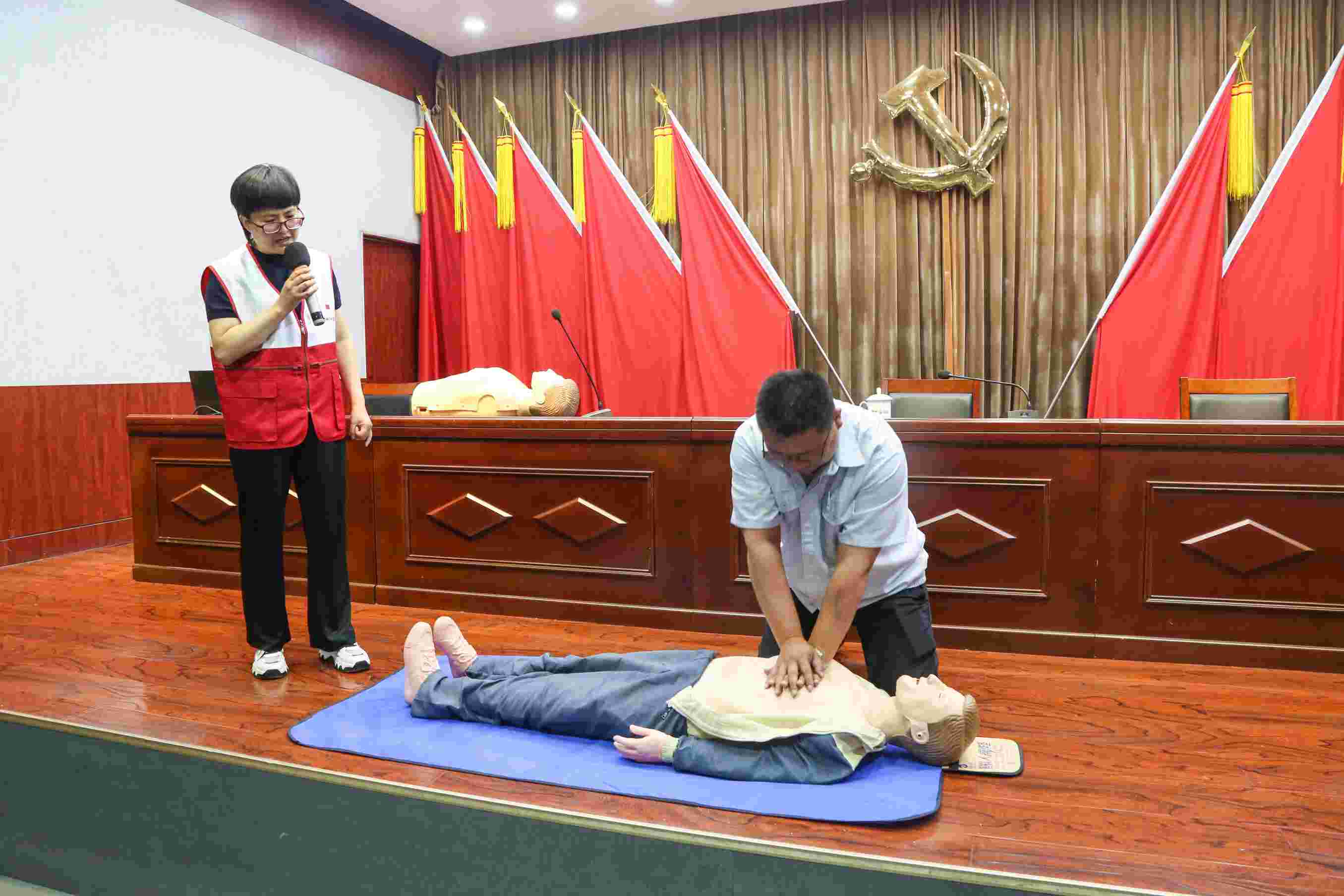 2Q2A1603.jpg 2Q2A1603.jpg